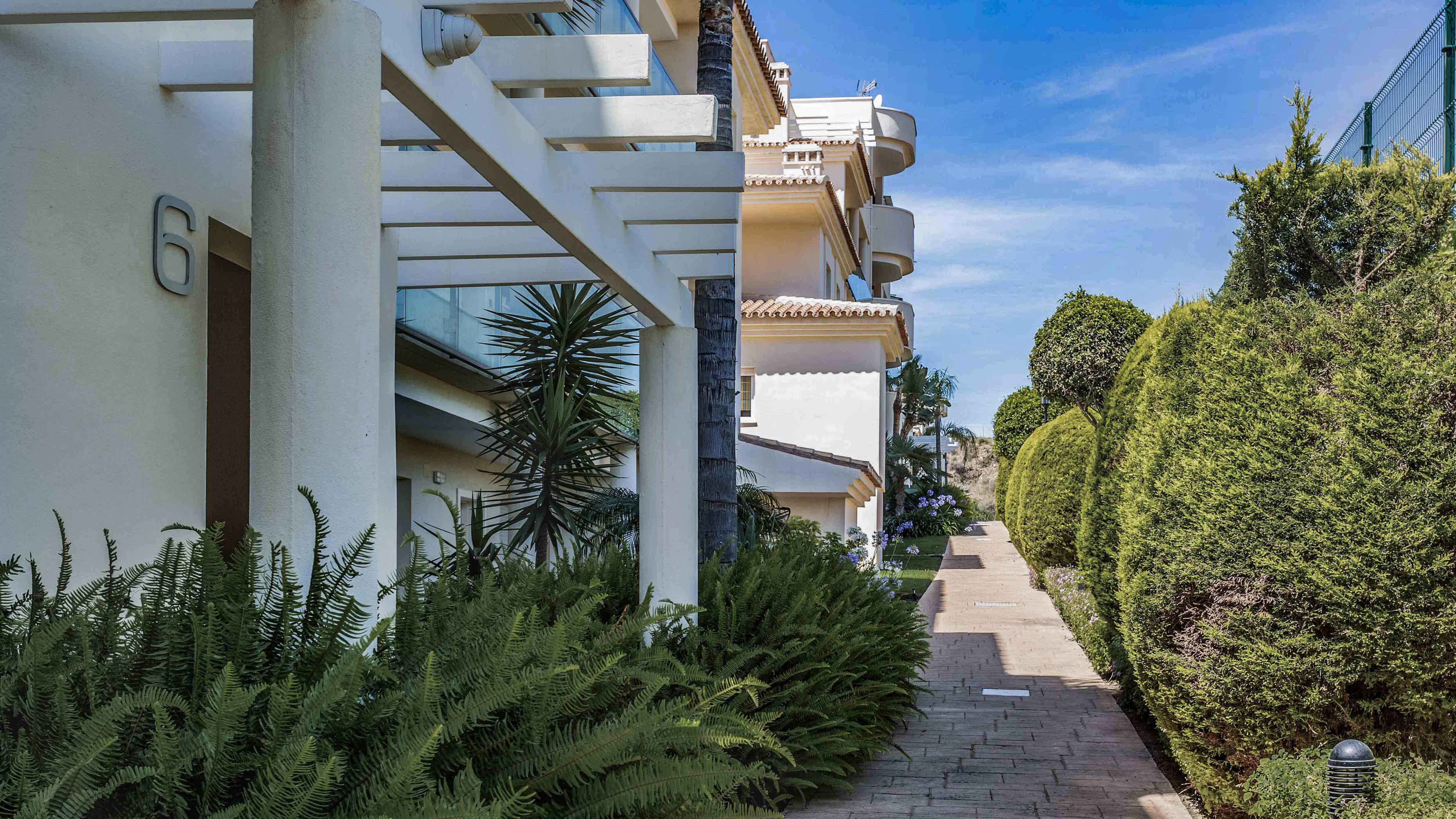 1464 Modernes Apartment Mijas-25