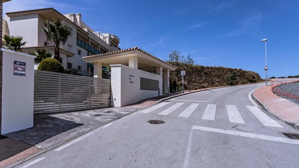 1464 Modernes Apartment Mijas-28